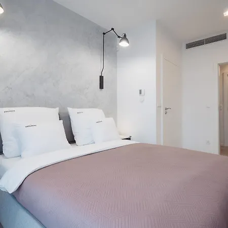 Hotel apartamentowy Inqse Marina