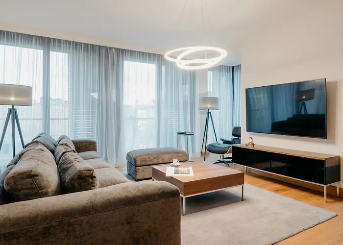 アパートホテル Inqse Marina 4*